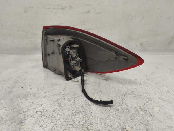 FEU ARRIERE DROIT FORD MONDEO BREAK - Vue 2